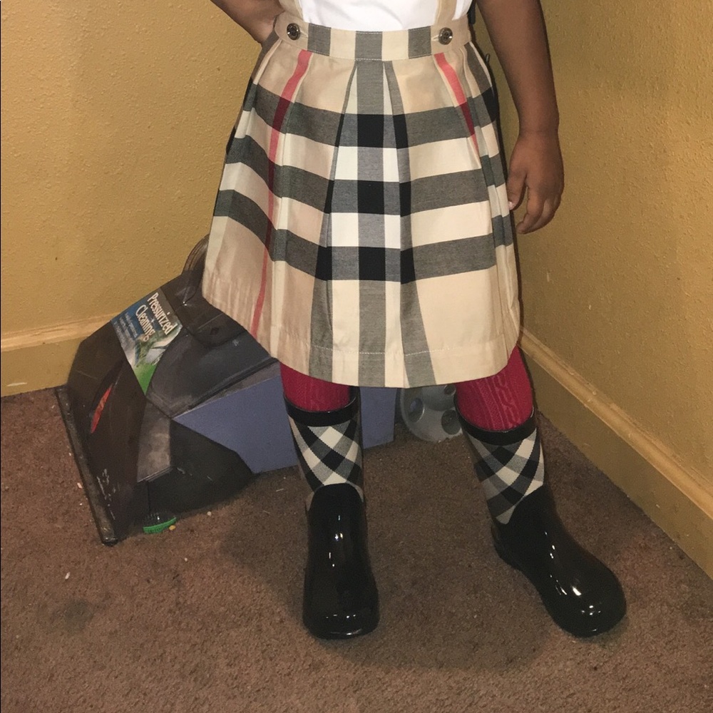 Burberry boots